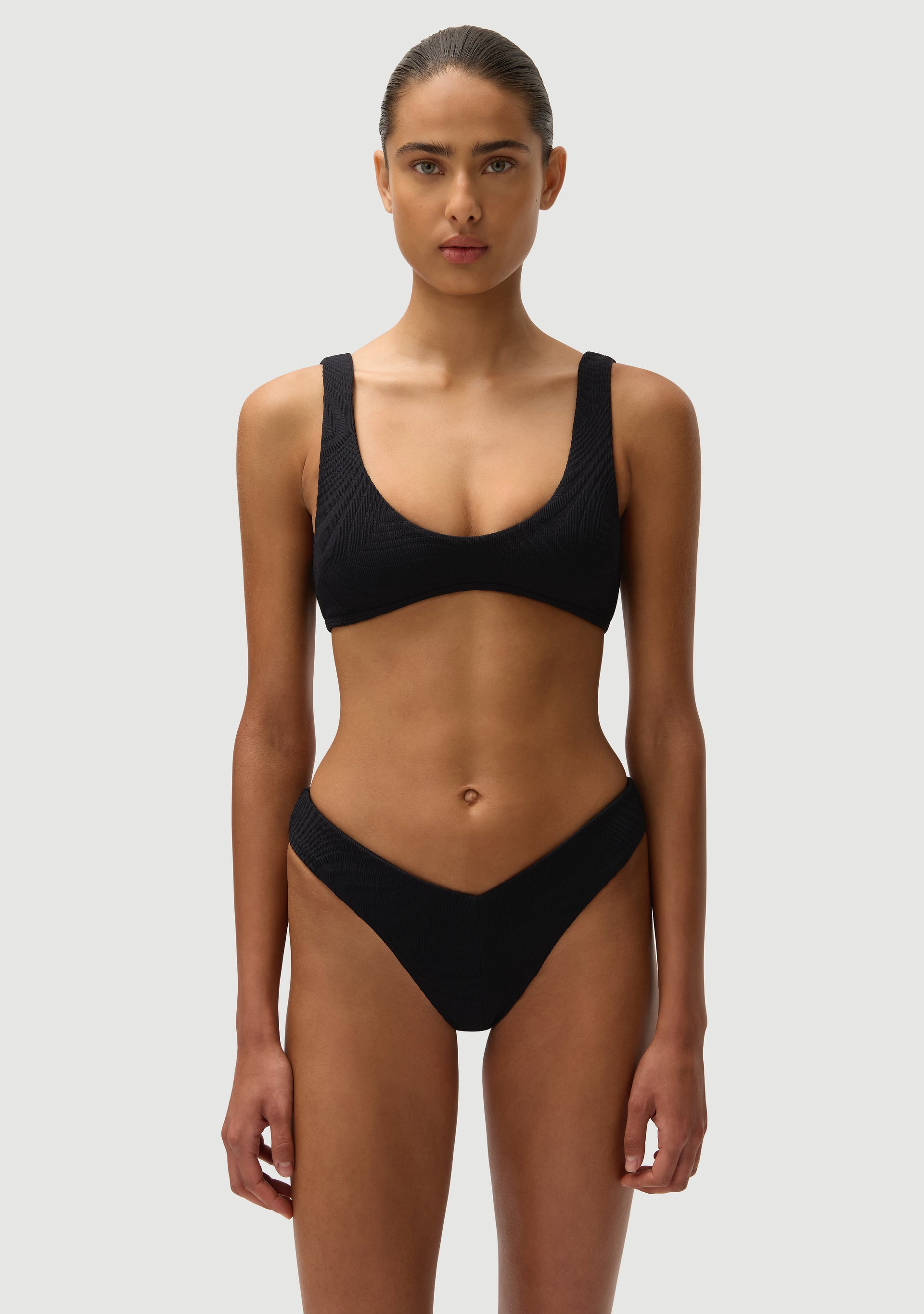 Alfie Top | Noir