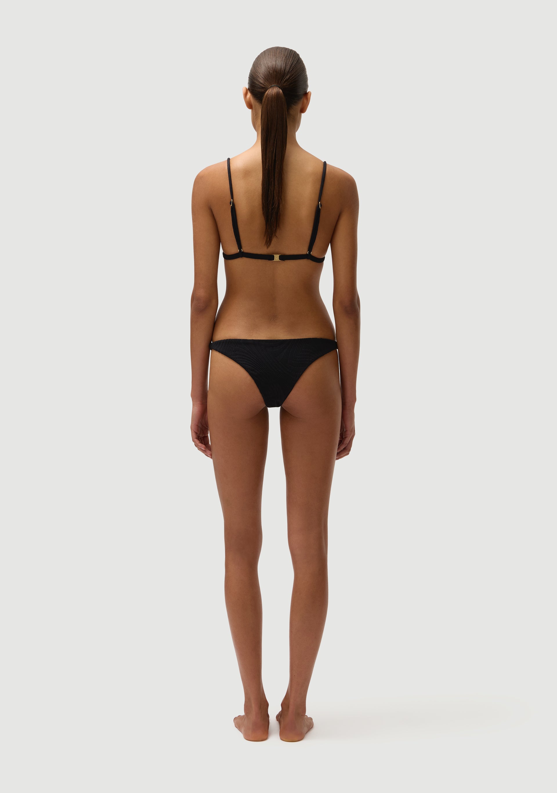 Julian Top | Noir