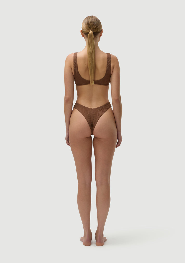 Alfie Top | Pinecone