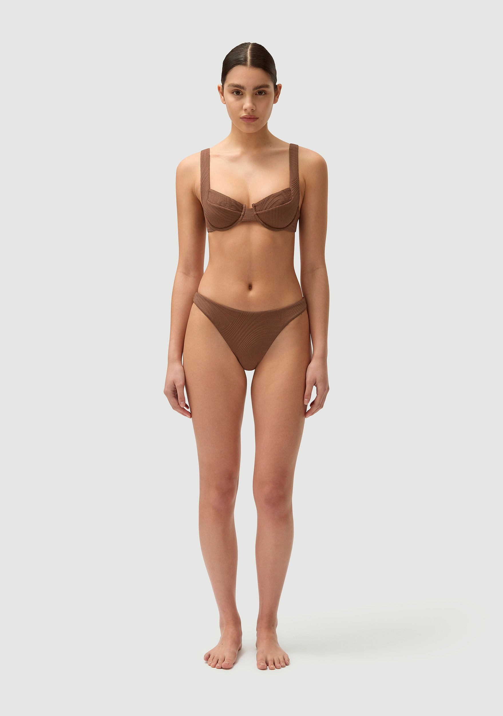 Elvis Bottom | Pinecone