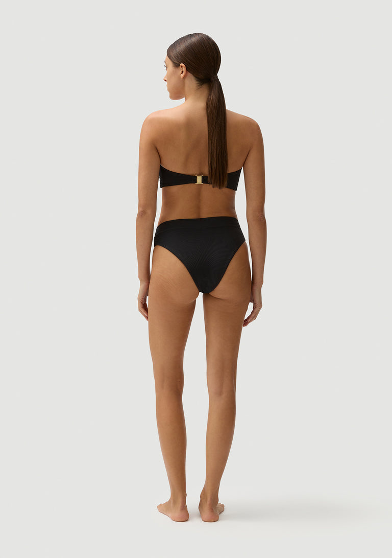 Hubert Bottom | Noir